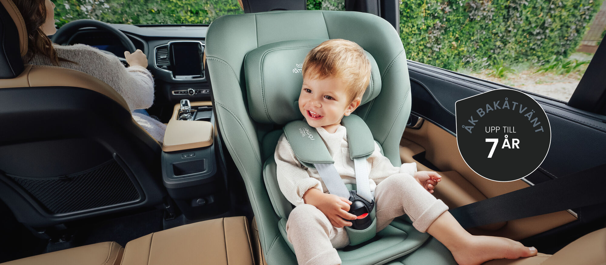 ÅK BAKÅTVÄNT MOT EN SÄKER FRAMTID